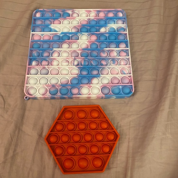 Pop it’s - Picture 1 of 3